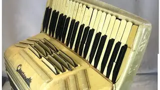 Accordion repair - Crucianelli Pancordion, part 1 overview