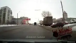 Автомобильный видеорегистратор Aspiring AT130. Дневная и ночная съемка.
