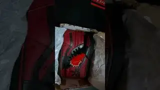 Vans x Marvel | Deadpool Sneakers |#shorts