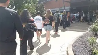 Started to go inside the building for SMASH Chibi Anime Con 2025 on Day 2