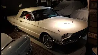 Кабриолет Ford Thunderbird 1966 года.
