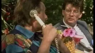 Aussie KFC ad with Red Symons & Wilbur Wilde