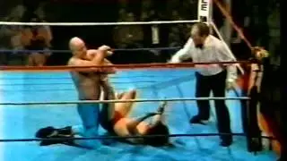 Steve Logan v Magnificent Maurice