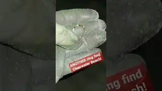 ANOTHER Ring find Clearwater beach #metaldetecting night hunt! Diggen Florida w/ Rob! #shorts