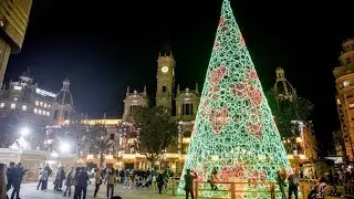 first time in spain in December holidays 2022 beautiful 🎄🎄Christmas decorations in granada Spain
