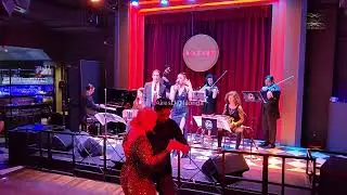 Tango 64, No estas, biale en Milonga Parakultural, Salón Marabú