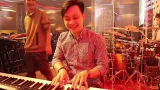 Nothing's Gonna Stop Us Now - JPCC Worship | keyboard cam NDC Living World