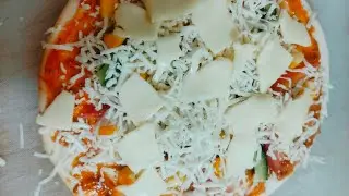 no oven no microwave aaj hum banayenge pizza 🍕 recipe pen pizza recipe