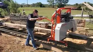 Wifey First time operating the Timbery M280 sawmill