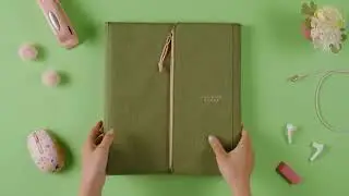 Five Star&reg; Deluxe Binder