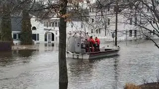 NEVER THOUGHT I WOULD SEE A RESCUE BOAT IN MAINE , IN OLD ORCHARD BEACH!!!!