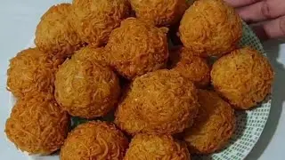 নুডুলস দিয়ে মজাদার মুচমুচে নাস্তা রেসিপি | Chicken noodles ball recipe | Snacks recipe | Tiffin