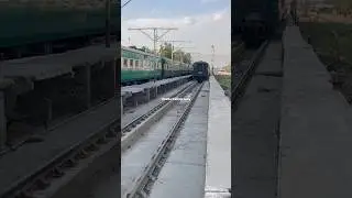 Jaffar & Bolan Mail Express standing at Washing Line Quetta #youtubeshorts #ytshort #railway