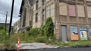 ABANDONED CHURCH ON 14TH ST. #DETROITMICHIGAN #URBEX #ABANDONEDCHURCH 