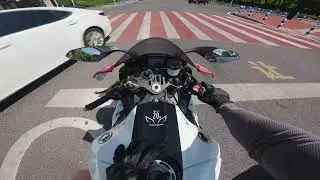Yamaha R1+two brothers exhaust, pure sound riding