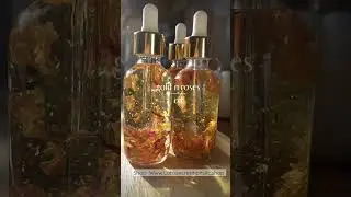 Our Rose Gold Face Oil made to help reduce wrinkles, acne and stretch marks & hydrate your skin 🤍