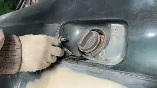 Part 3 of BMW E39 RESTORATION. Trunk Hinge Tank
