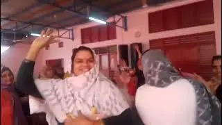 मुथरा ओर बिन्दां वन यही उठके आरही है 🤣🤣