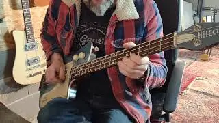 Guttlin Helectrix Bass oil blue demo