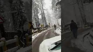 Heavy Snowfall in Murree Mall road The beauty of Pakistan#discoverpakistan #mallroad #murree #muree