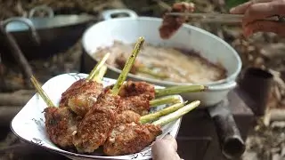 Primitive Outdoor Cooking | Lemongrass-Wrapped Pork