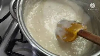 Macarrão com brócolis , molho branco e carne moída 😋.