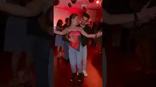 Bailando Bachata ❤️ Daiver y Andrea 😍