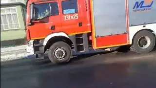 Wyjazd alarmowy KSRG OSP Rozprza i przejazd alarmowy plutonu gaśniczego JRG Piotrków Trybunalski 