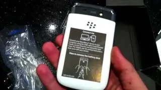 Blackberry 9810 White Unboxing