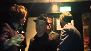 A Road Trip Clip (feat. Scott Edgar, Tripod on Triple R) - Major Tom & The Atoms