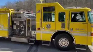 GovDeals: 2002 Pierce Enforcer Custom Cab Engine PUMPER  SEE