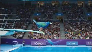 🐦 Watch the Ultimate Olympic Bird Dive! 🌊