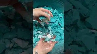 Fresh Crunchy Chalk Chunks with Teal Powder 2x Speed