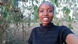 HAPPY SUNDAY GUYS,LOOKING AT OUR FARM AND OUR ROADS🥰