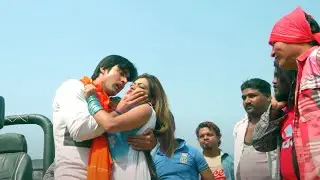 बीच सड़क पर भाई के सामने गुंडे ने लड़की के साथ किया बलजोरी | Banarsi Pahlwan Superhit Movie Scenes