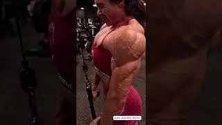 Russian Muscle Queen Yulia&rsquo;s UNREAL Delts & Veins Shock Europe! 💪