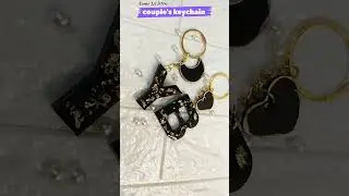 couple's keychain available 🥰 price 199+ shi extra #resinartist #keychains #resinphotoframe