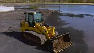 Discover the Cat&reg; 963 Track Loader