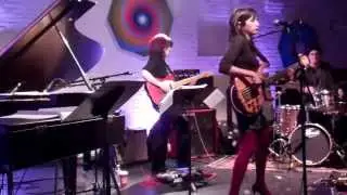Amanda Ruzza and Mauricio Zottarelli - Bass and Drums solo