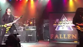 Stryper -Soldiers Under Command (plus middle finger incident)