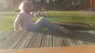 Py&ouml;r&auml;ily video