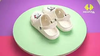 Hoppa Kroko Clogs(White Big) Footwear: 360 Clog Presentation