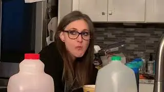Mom falling asleep while eating her cereal 😂