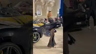Madlen Peneva Arrives at the Monte Carlo Casino in Her Ferrari #belezafeminina #supercars #lifestyle