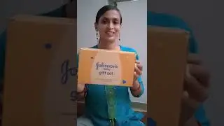 Johnson's baby gift set