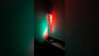 lighthouse (red & green) using FastLED, 250 WS2815 LEDs and ESP32 / ESP8266
