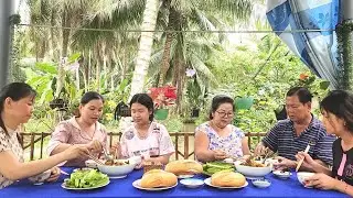 Quá Hấp Hẫn với Món Gà Cồ Xào Lăn Ăn với Bánh Mì | TKQ & Family T2253