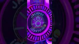 Every Blade Ball player could JACKPOT this arcade machine 😳 #bladeball #roblox