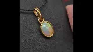 Срібний з позолотою кулон з природним ефіопським опалом, 4590 грн - pandaknit.com #opal #мінерали