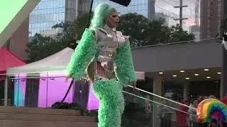 Drag Ball - Icesis Couture (Crazy what love can do)